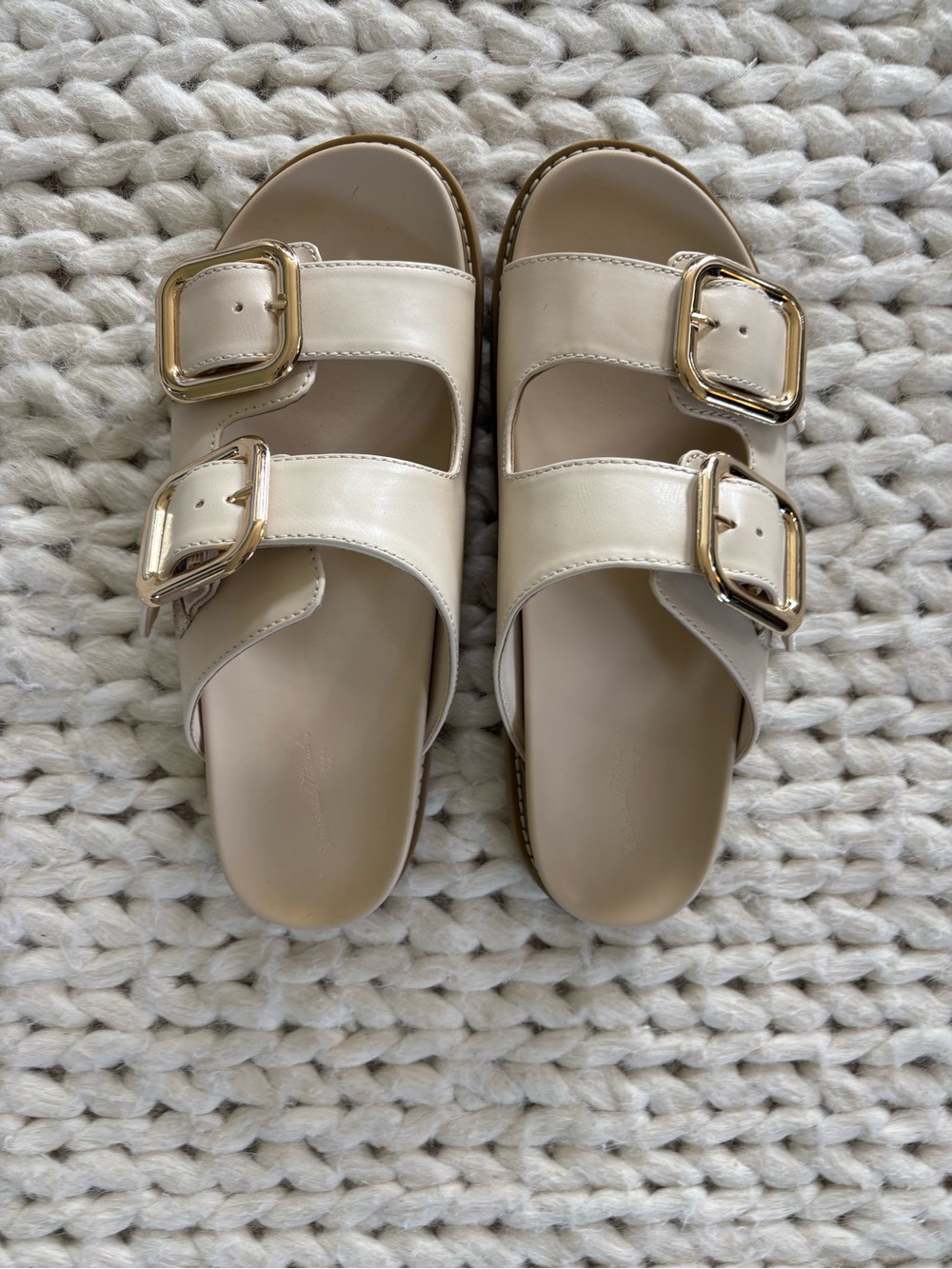 Universal Thread Cream Double-Buckle Slide Sandals with Gold Buckles